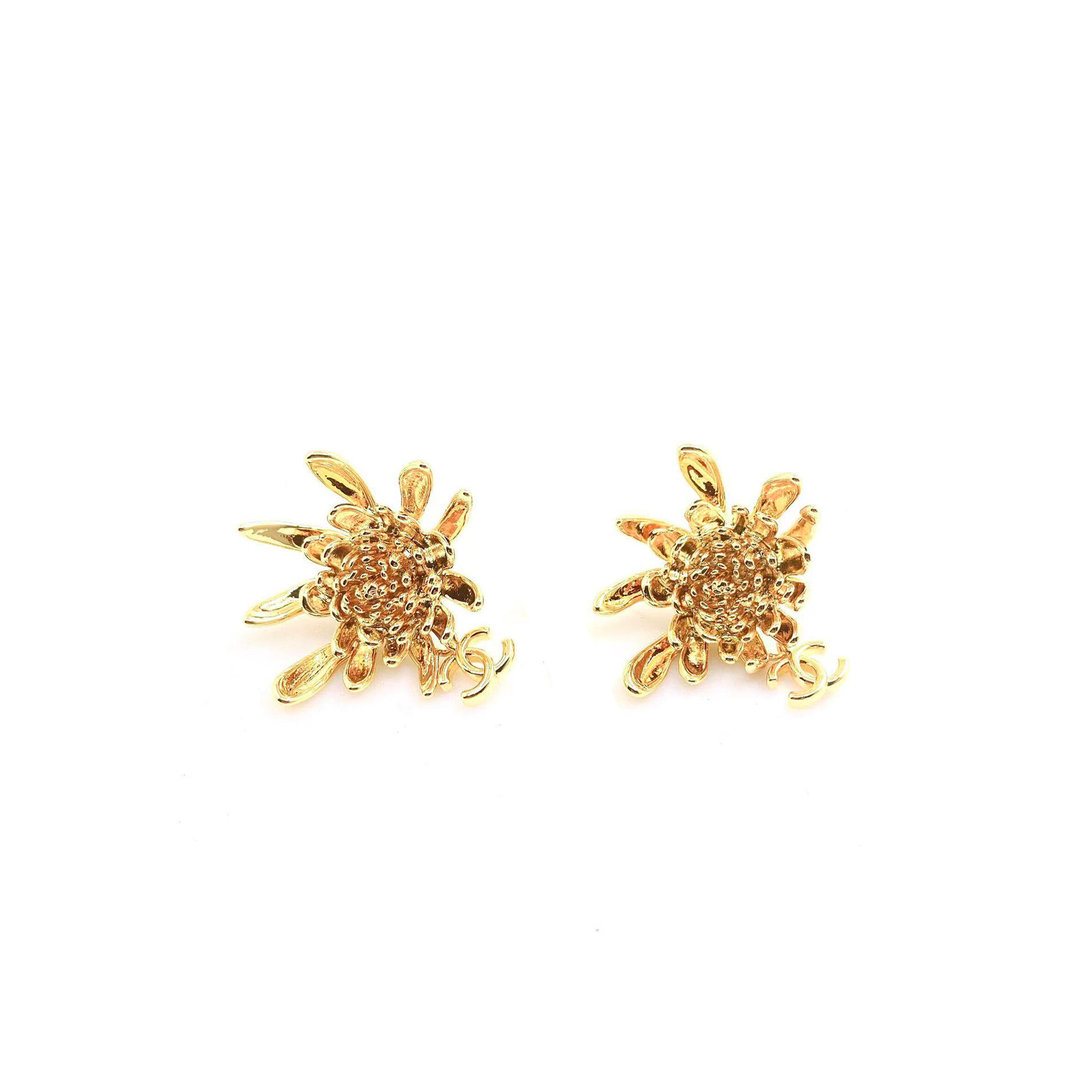 Ch**el floral earrings
